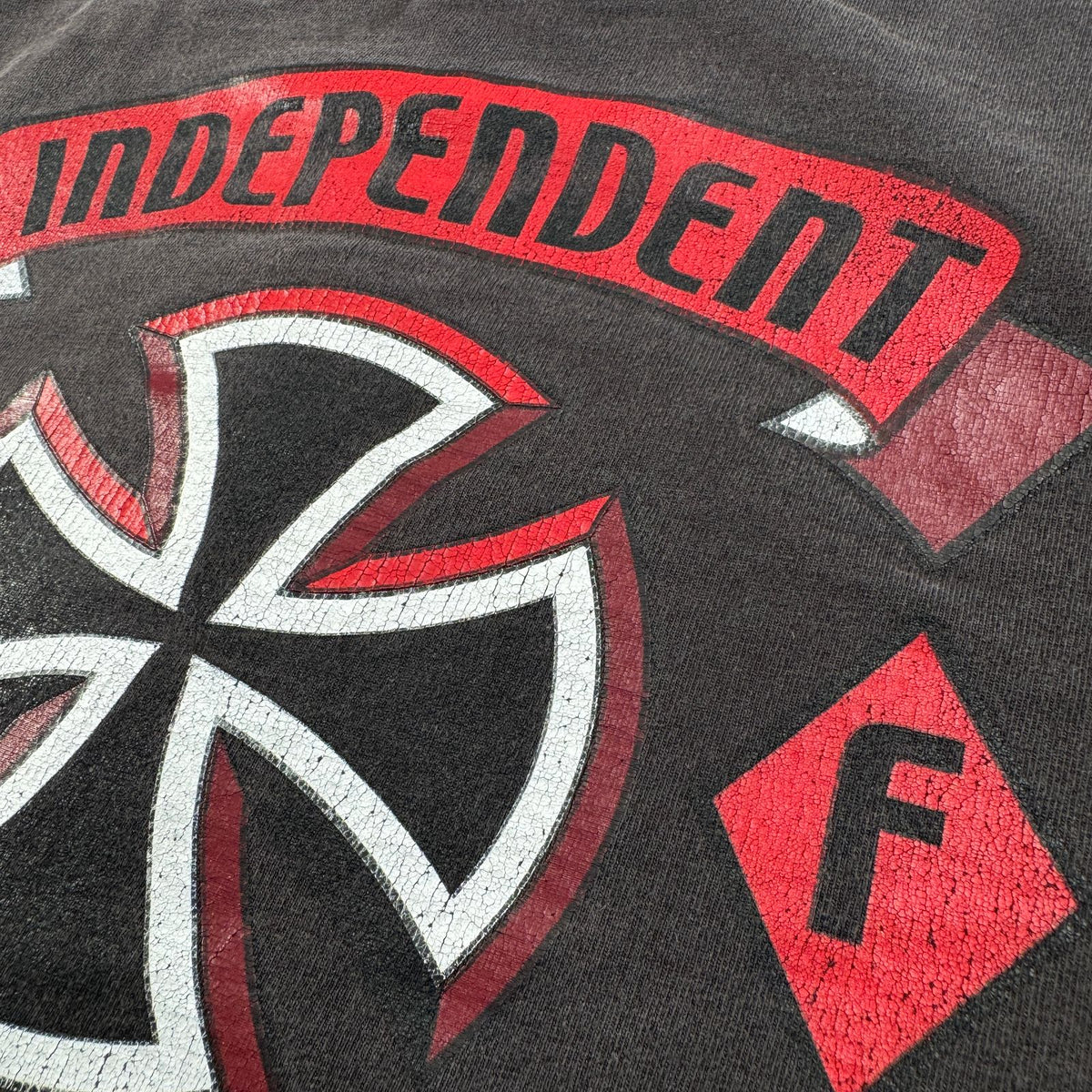00s INDEPENDENT アイアンクロス インディペンデント Tシャツ オールドスケート スケボー 黒 M 2603-0199