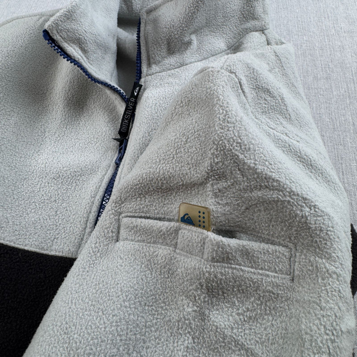 90s 00s 未使用品 Quiksilver クイックシルバー フリースジャケット フルジップ バイカラー グレー×ブラック 香港製 M 2605-00199