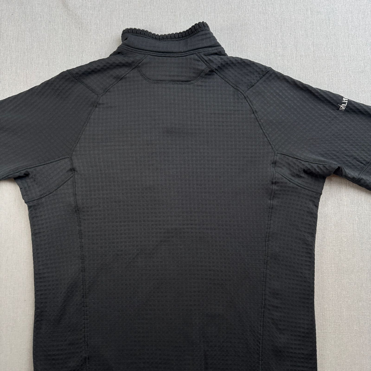 美品 Patagonia パタゴニア R1 グリッドフリース Polartec ポーラテック ハーフジップ プルオーバー 黒 ブラック 企業 L 2605-00270