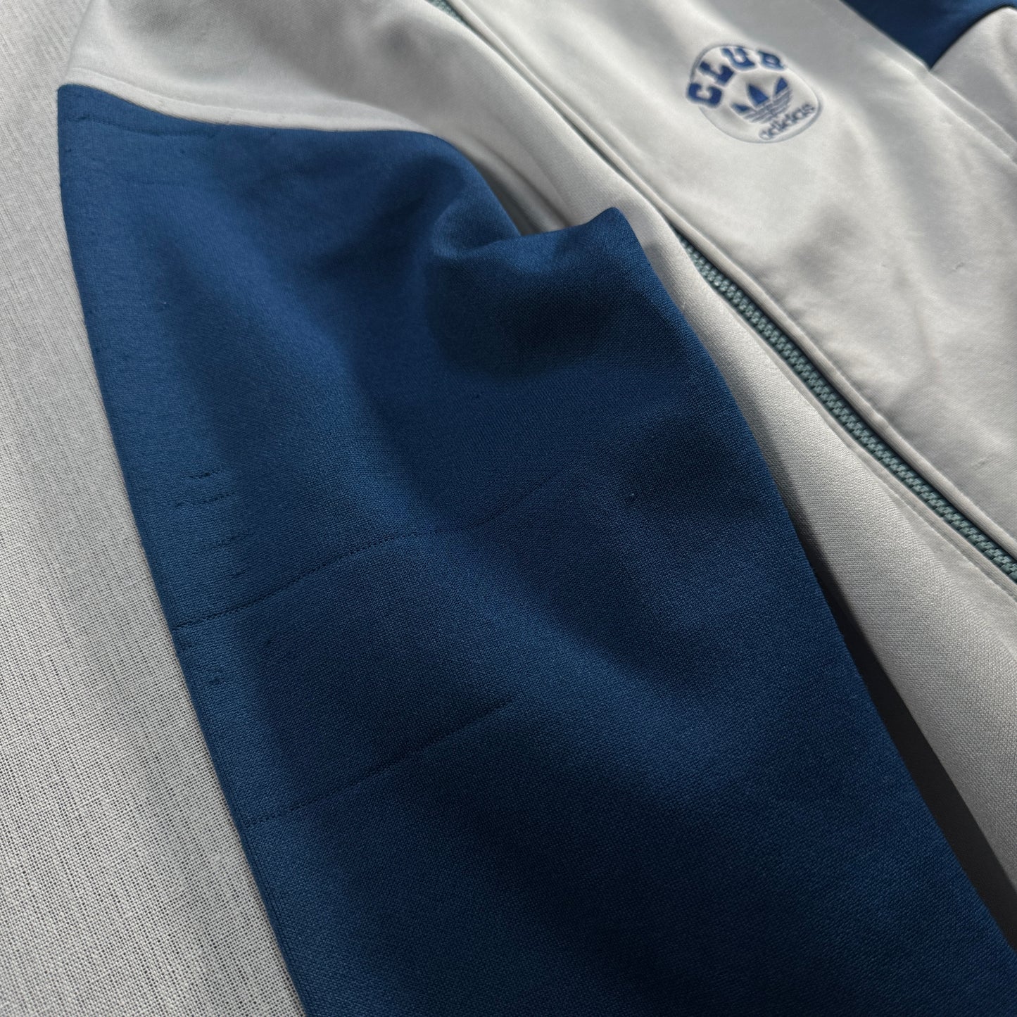 80s アディダス トラックジャケット club adidas デサント製 グレー ネイビー ad-u-2505-044