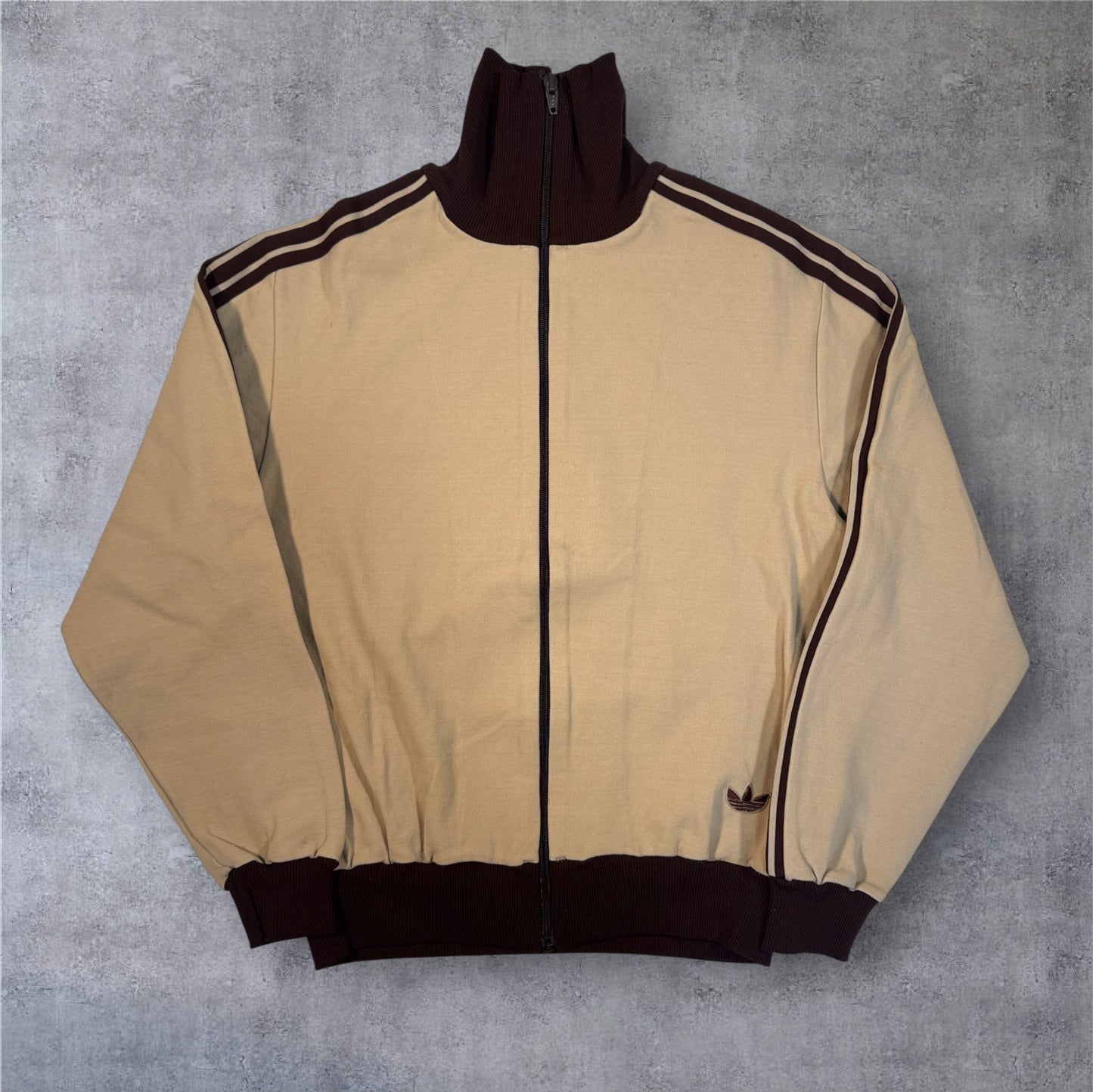 70s adidas トラックジャケット ベージュ デサント 西ドイツ製 1号 ad-t-2505-009