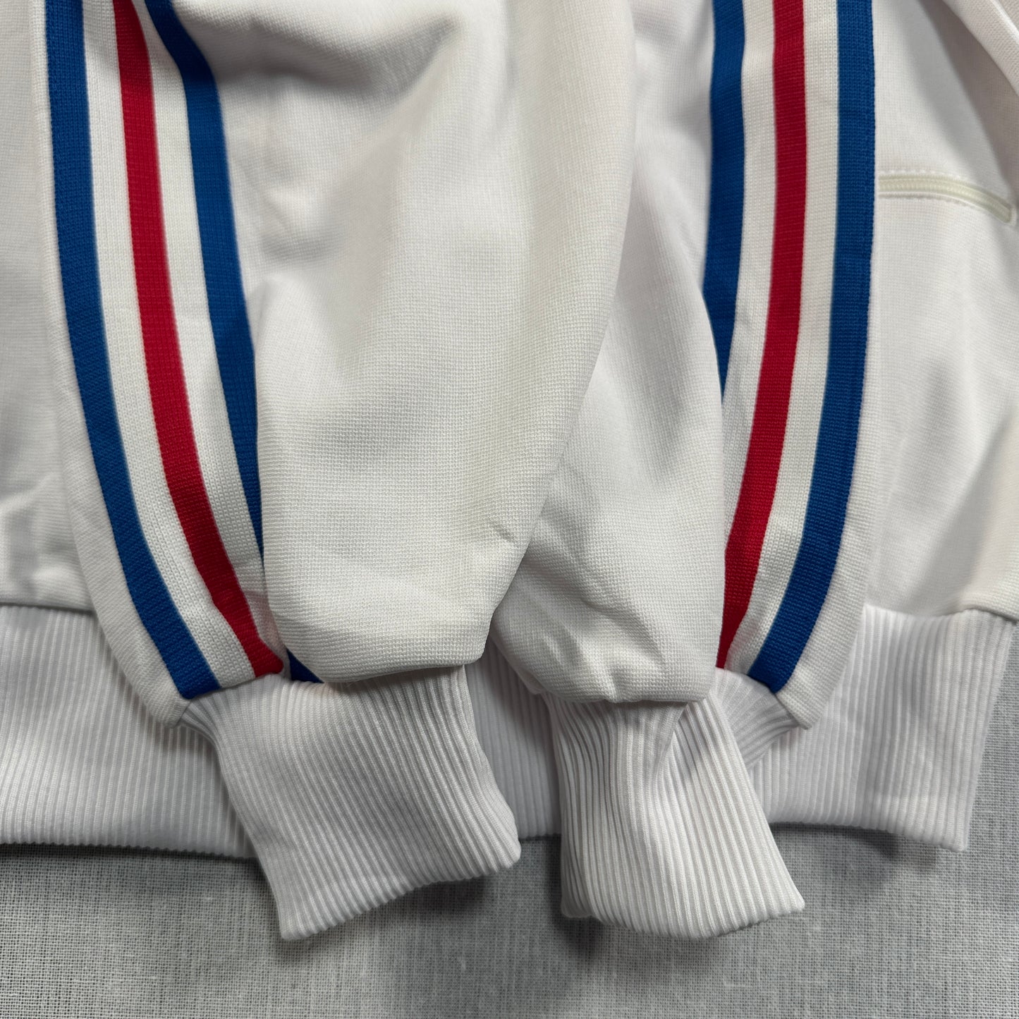 70s 80s adidas トラックジャケット 白 デサント M ad-t-2505-018