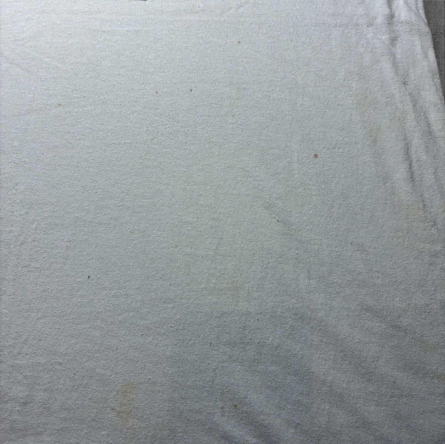 Keith Haring "Best Buddies" アートT ギルダン L ホワイト a-u-2505-055