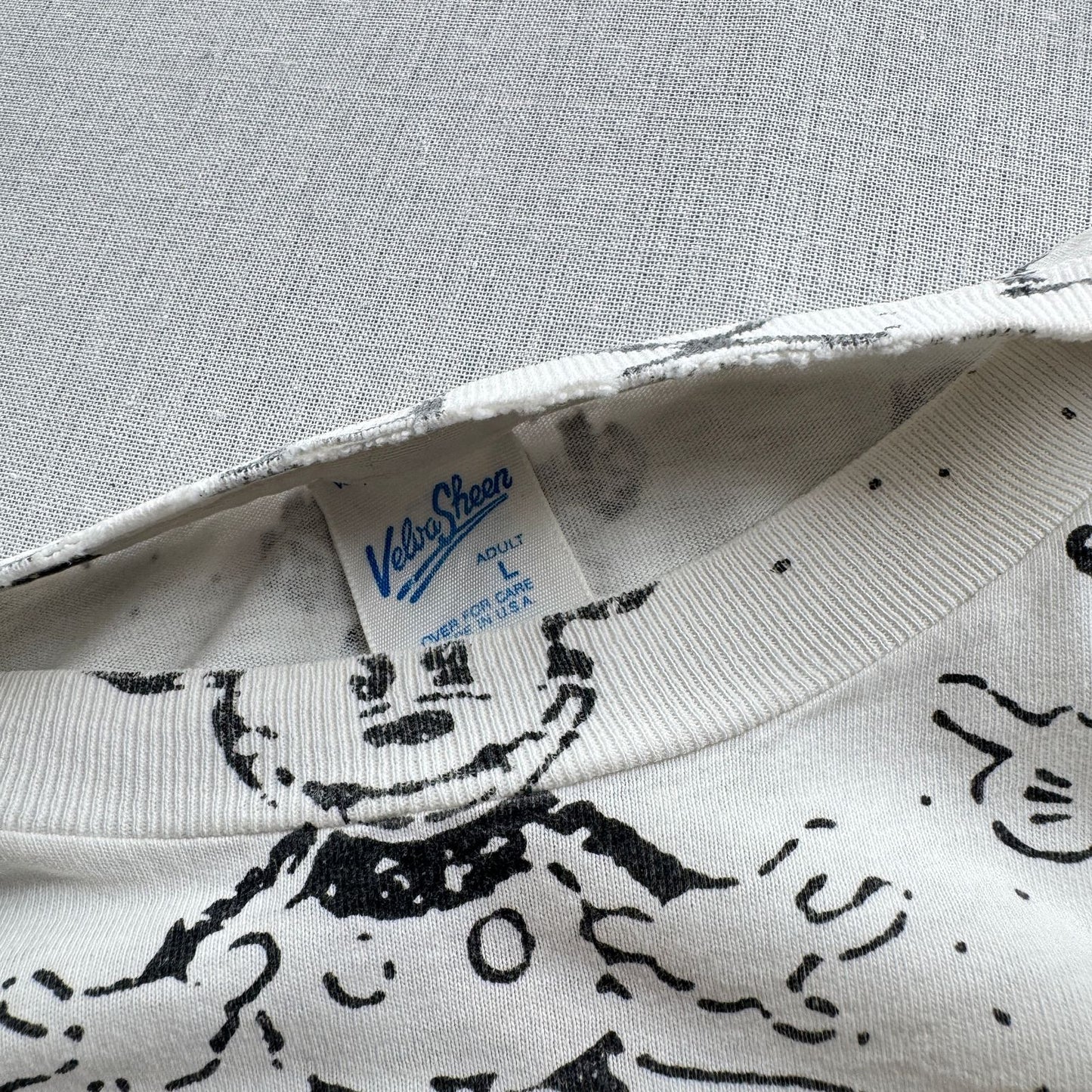 80 90s USA製 ミッキー ディズニー Tシャツ 壁画 VELVA SHEEN mickey disney 総柄 L d-t-2505-007
