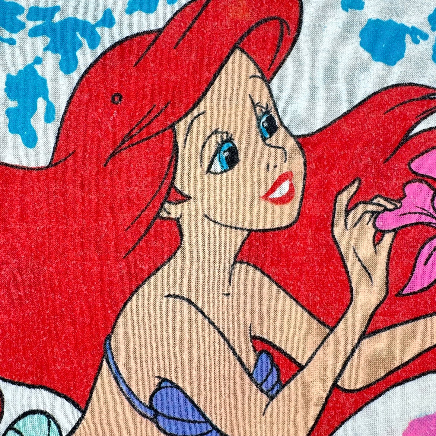 80s ディズニー アリエル リトルマーメイド Tシャツ Disney 総柄 AOP disney シングルステッチ d-t-2505-016