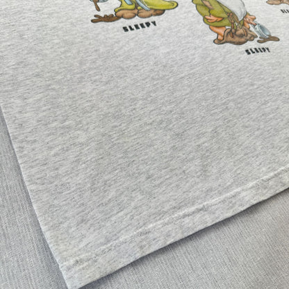 90s 00s 白雪姫 七人のこびと グランピー ドーピー スリーピー Tシャツ disney ディズニー d-u-2505-023