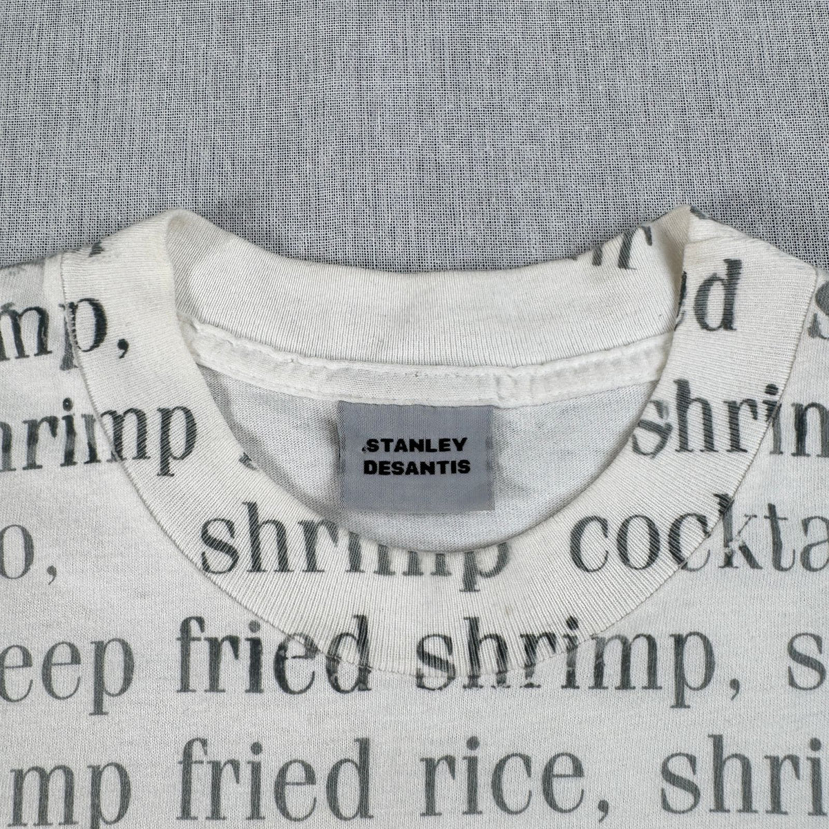 90s フォレストガンプ 映画T Tシャツ BUBBA GUMP えび STANLEY DESANTIS forrest gump シングルステッチ 総柄 USA製 M m-t-2505-023