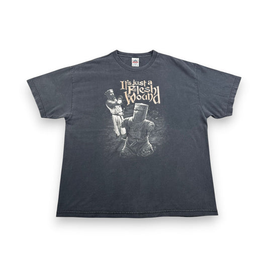 モンティ パイソン アンド ホーリー グレイル Tシャツ 映画 ムービー Its just a flesh 黒 2XL m-u-2505-015