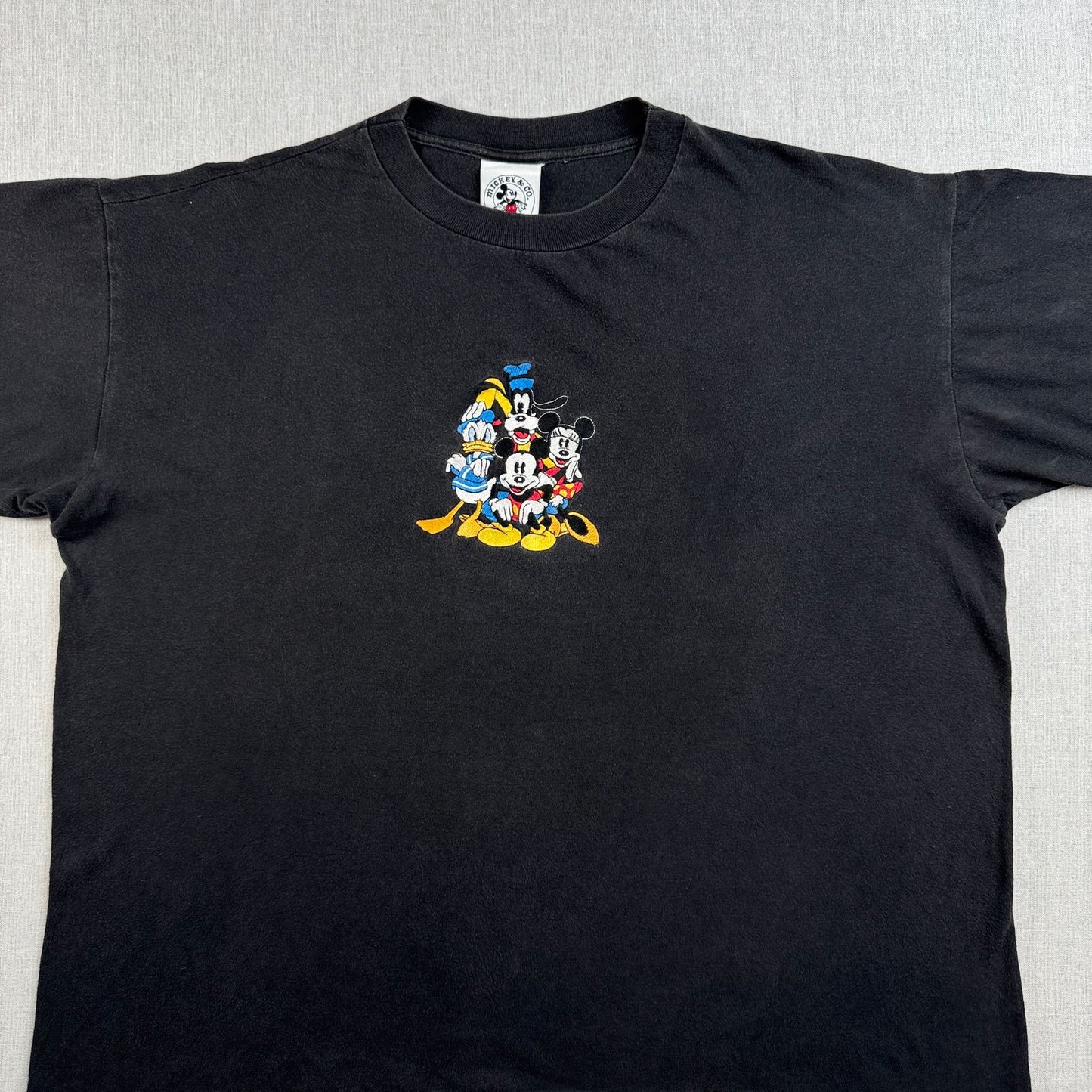 90s ディズニー ミッキー 刺繍 ドナルド グーフィー Tシャツ disney 黒 シングルステッチ d-u-2505-021