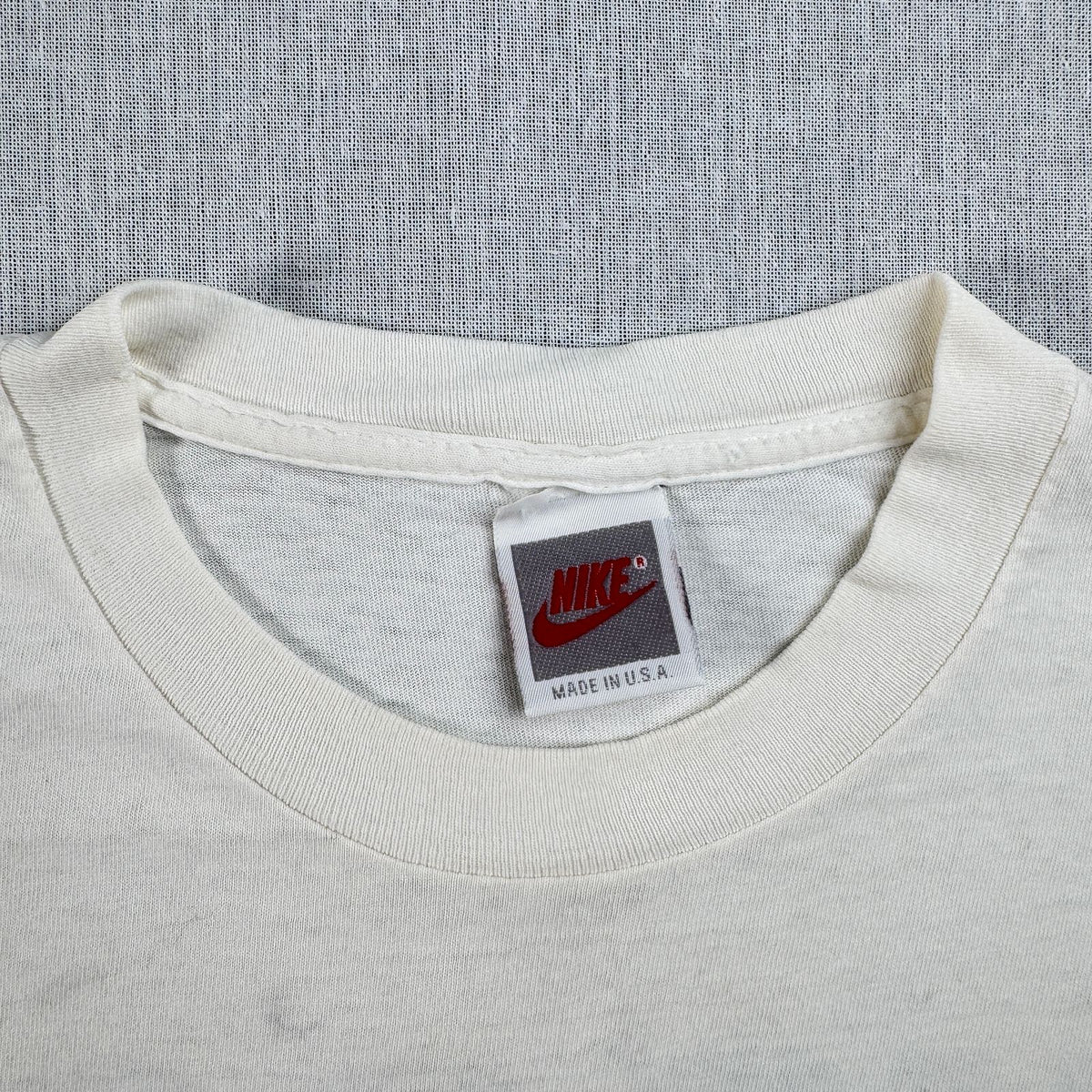 90s ナイキ NIKE Tシャツ swoosh ロゴ 白 銀タグ USA製 シングルステッチ フェード 2603-0094