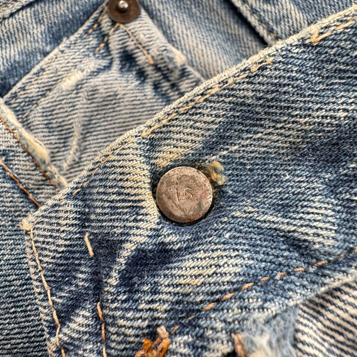 Levi's 502xx bigE 66前期 ボタン裏16 Vステッチ 赤耳 60s USA製 16ボタン 16刻印 縦落ち シングル ビッグE levis ハチノス ヒゲ 紙パッチ ギャラ入り 検 pa-00025
