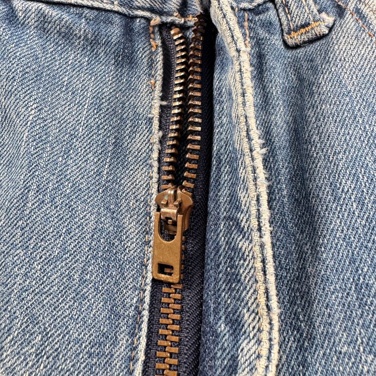 Levi's 502xx bigE 66前期 ボタン裏16 Vステッチ 赤耳 60s USA製 16ボタン 16刻印 縦落ち シングル ビッグE levis ハチノス ヒゲ 紙パッチ ギャラ入り 検 pa-00025