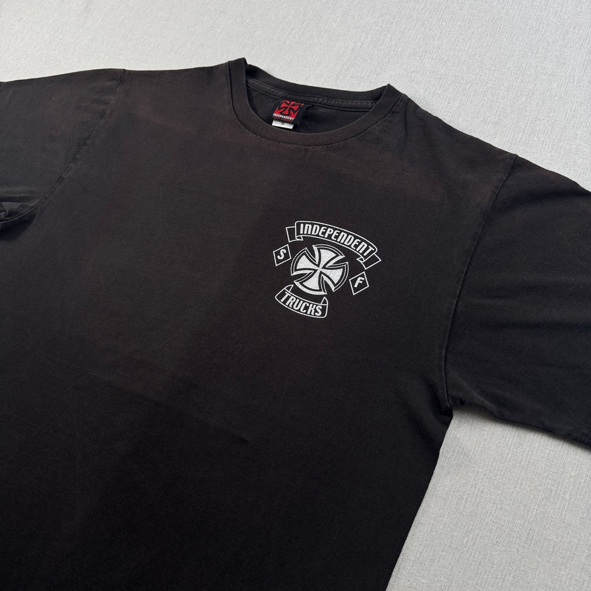00s INDEPENDENT アイアンクロス インディペンデント Tシャツ オールドスケート スケボー 黒 M 2603-0199