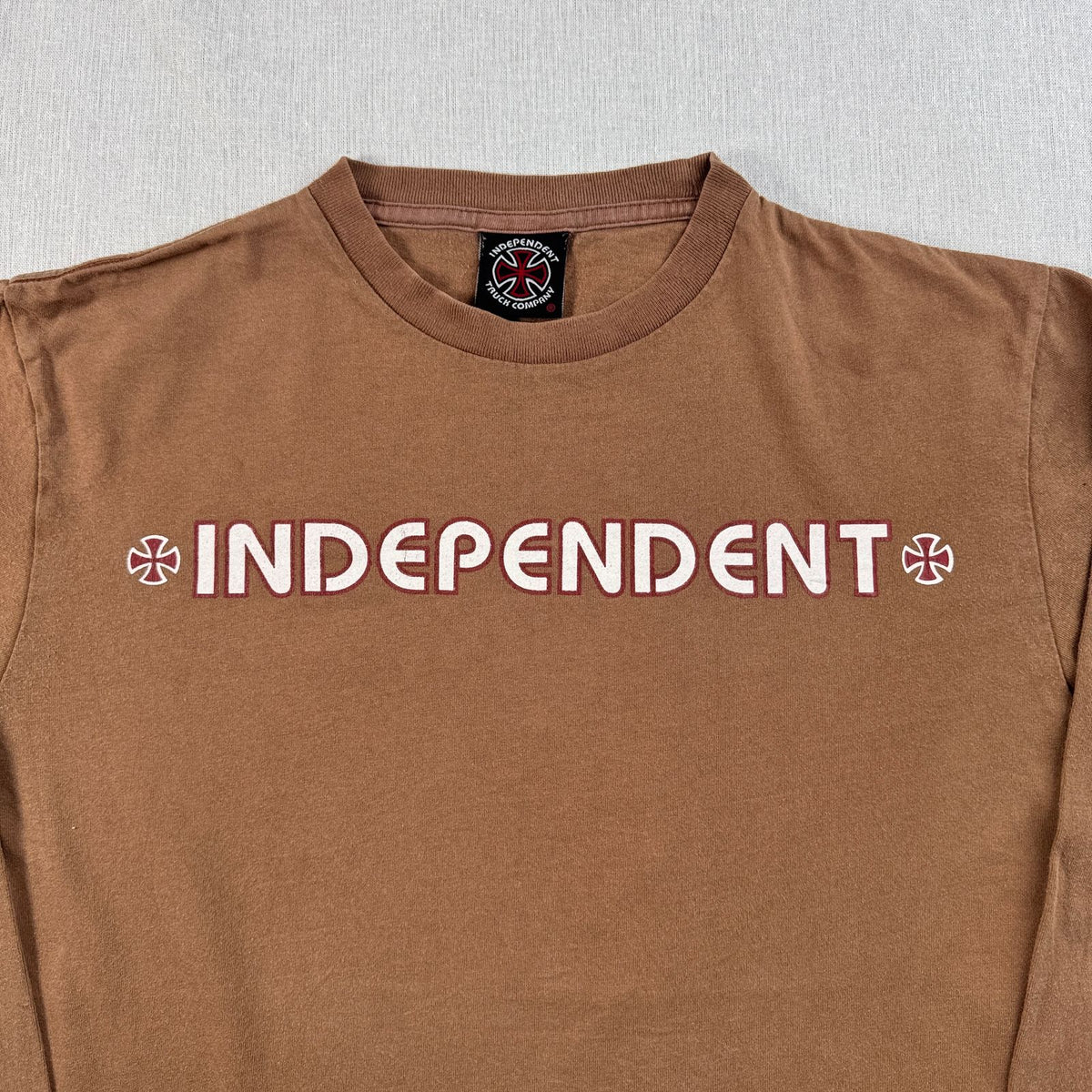 00s ロンT INDEPENDENT アイアンクロス インディペンデント 茶色 ブラウン 長袖 Tシャツ オールドスケート M 両面プリント ロゴ 2603-0201