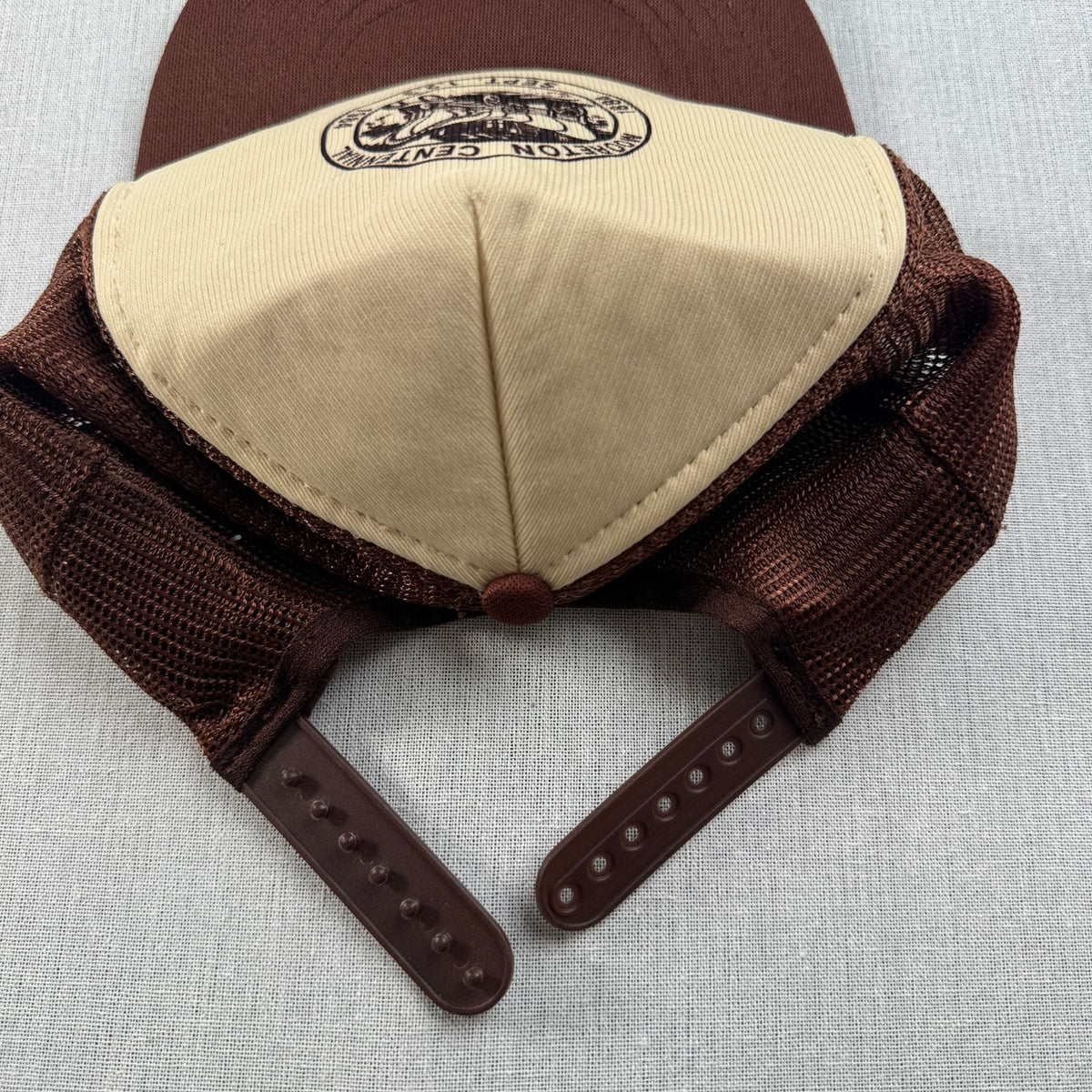 メッシュキャップ ブラウン MOORETON KAP.II 帽子 スナップバック 2603-0320