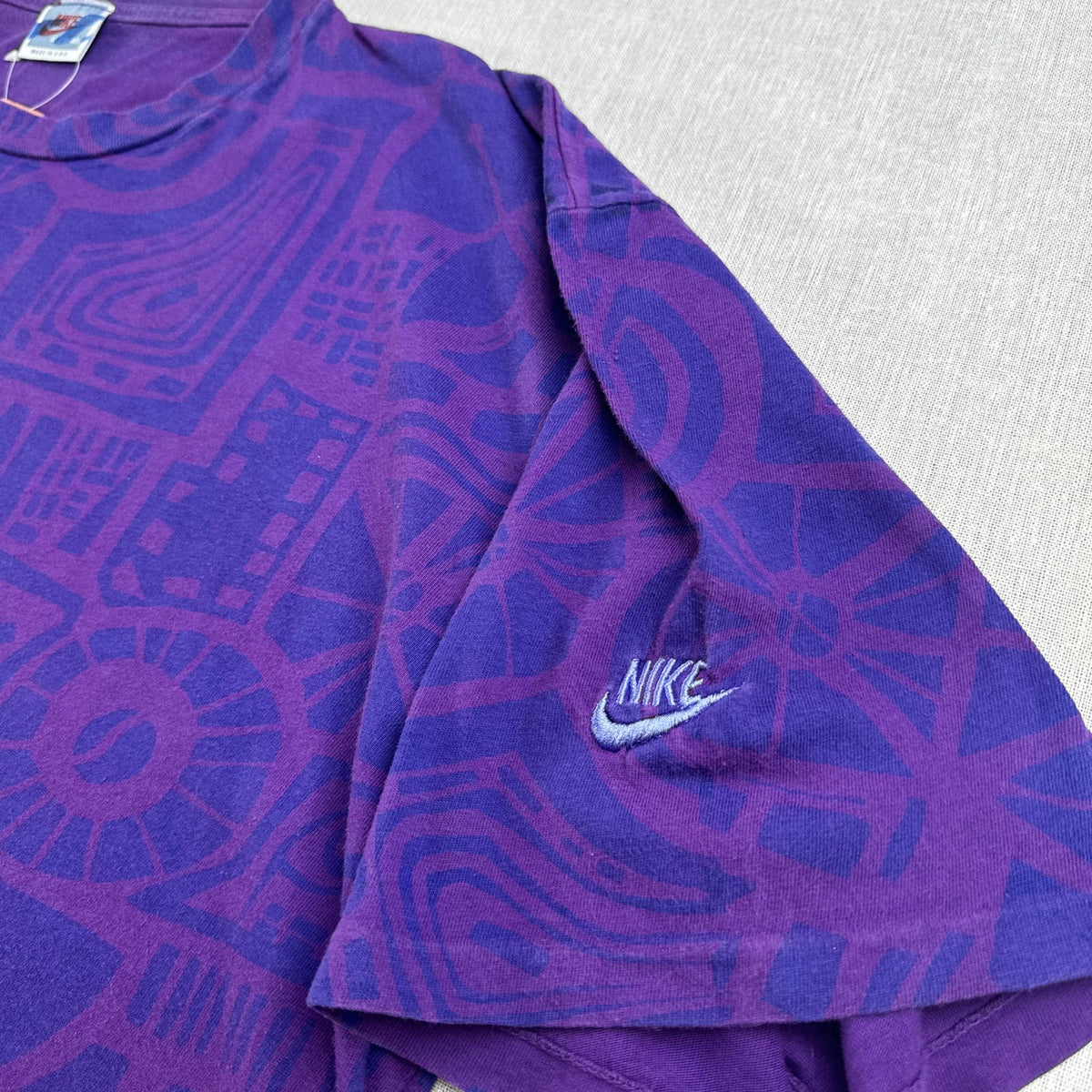 90s USA製 NIKE ナイキ 総柄 AOP アーバンジャングルジム 紫 アートT M Tシャツ stussy 2603-0264