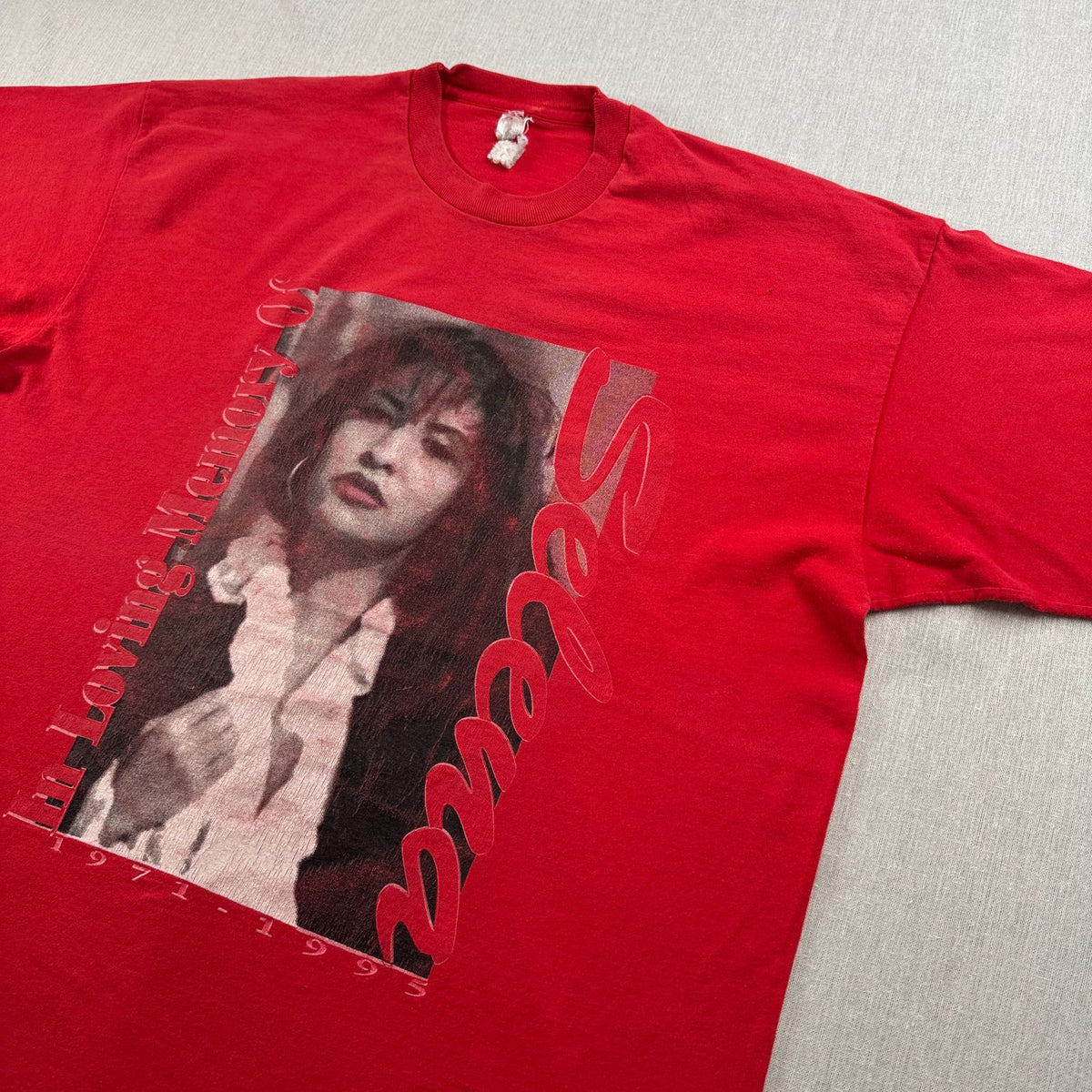 90s Selena セレーナ キンタニーヤ 追悼 USA製 Tシャツ 赤 シングルステッチ 2603-0275