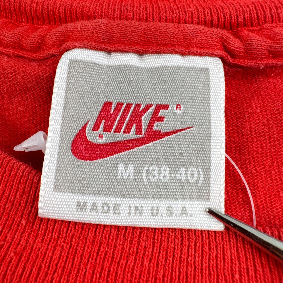 90s ナイキ NIKE Tシャツ ロゴ 赤 USA製 KICK SOME BUTT シングルステッチ 2604-0105