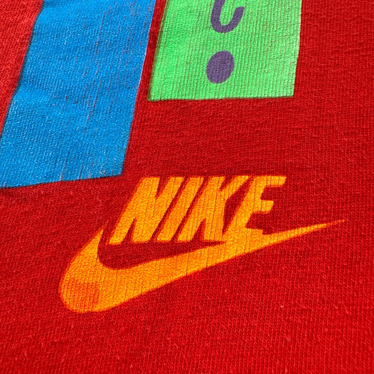 90s ナイキ NIKE Tシャツ ロゴ 赤 USA製 KICK SOME BUTT シングルステッチ 2604-0105