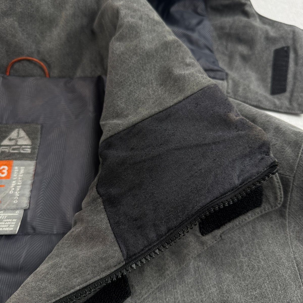 00s NIKE ACG ガーメント マウンテンパーカー シェルジャケット ナイロンジャケット ナイキ スノージャケット テック系 フード着脱式 L グレー 2604-0036