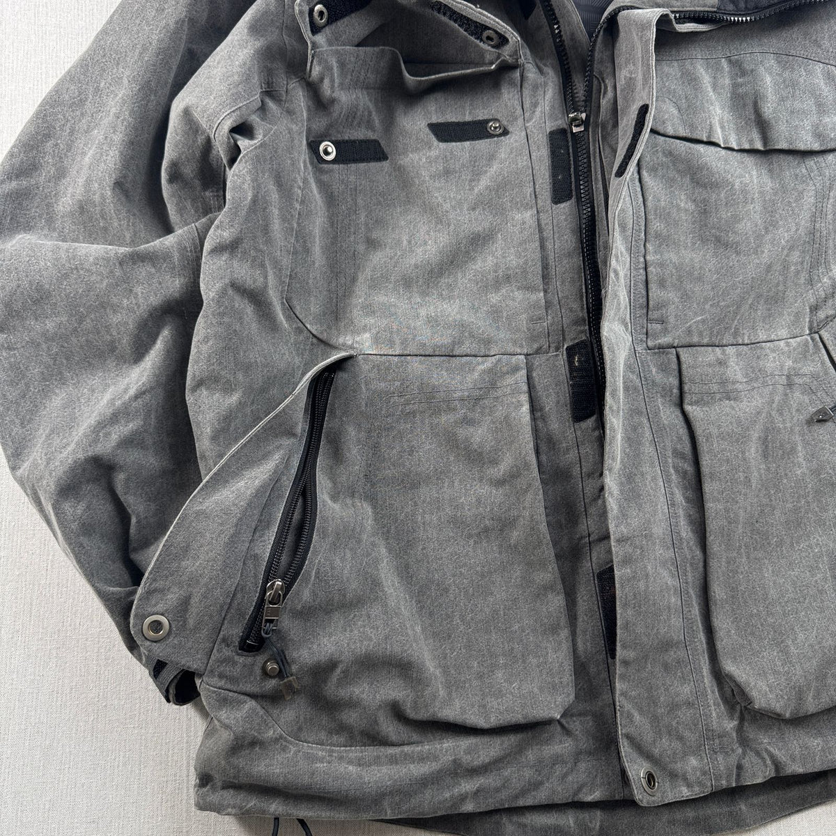 00s NIKE ACG ガーメント マウンテンパーカー シェルジャケット ナイロンジャケット ナイキ スノージャケット テック系 フード着脱式 L グレー 2604-0036