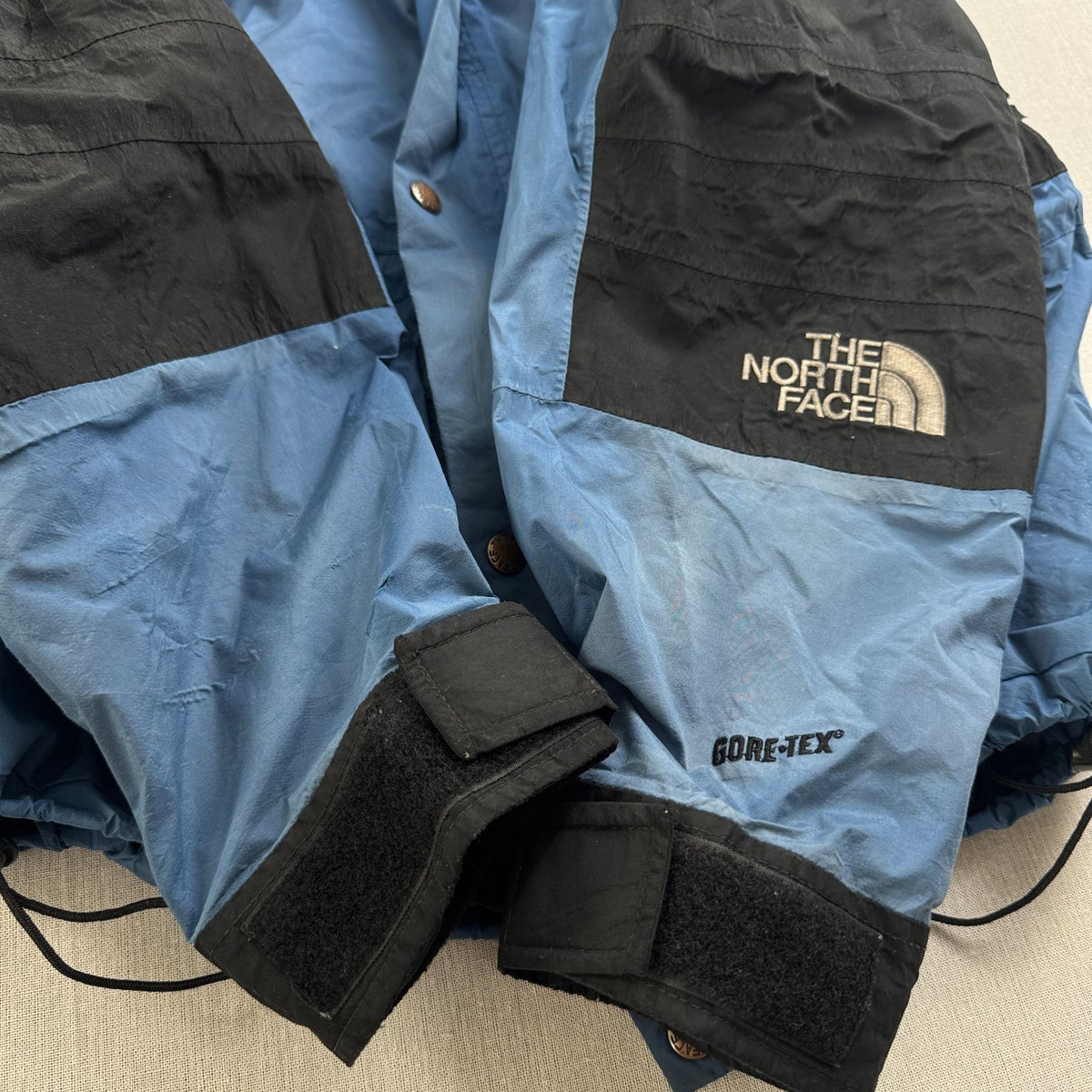 90s THE NORTH FACE ゴアテックス マウンテンパーカー Mountain Light Jacket ノースフェイス 青 黒 gore-tex L 2604-0204