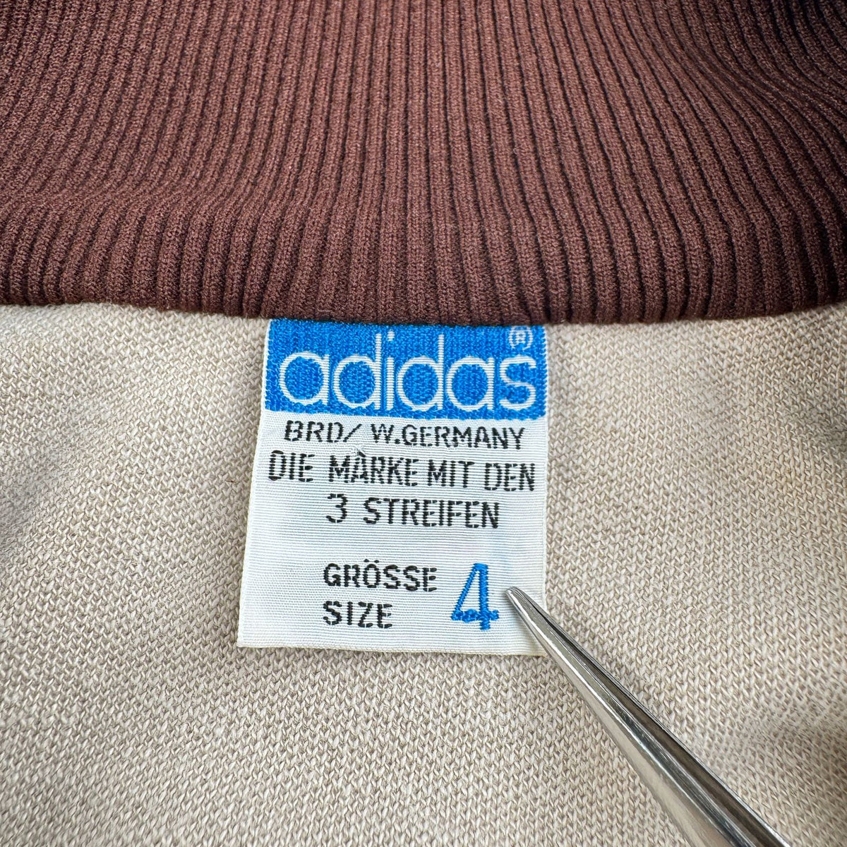 70s adidas アディダス トラックジャケット ベージュ 4号 ジャージ デサント製 西ドイツ 2604-0012