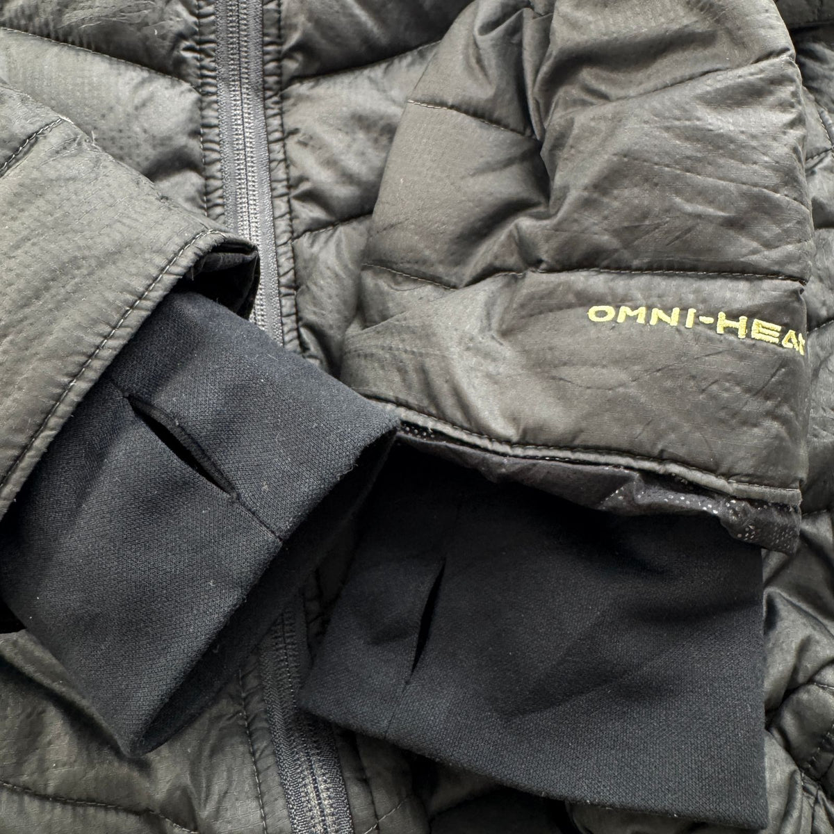 00s コロンビア Columbia ダウンジャケット TITANIUM 700フィル 刺繍ロゴ L ブラック 2604-0248