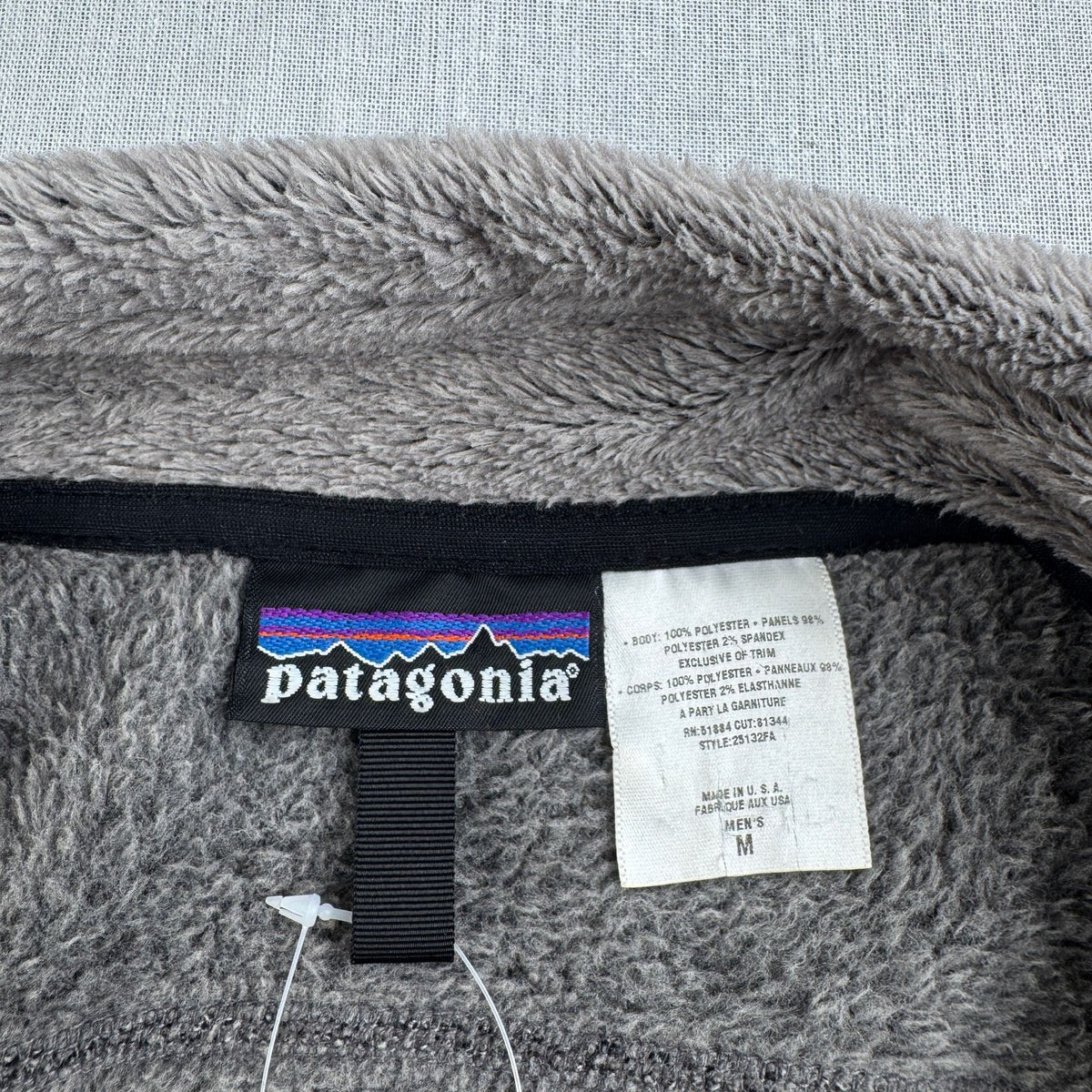 廃盤 00s パタゴニア R2 ジャケット USA製 フリース M 黒 グレー ポーラテック レギュレーター patagonia 2604-0258