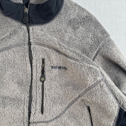 廃盤 00s パタゴニア R2 ジャケット USA製 フリース M 黒 グレー ポーラテック レギュレーター patagonia 2604-0258