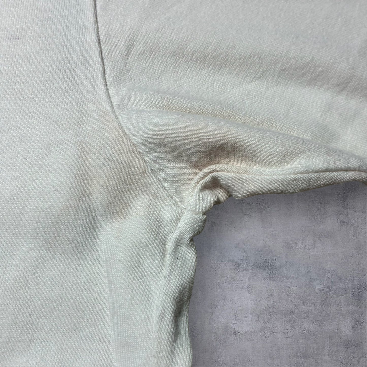 The Outsiders by Anthony Crickman 写真家 フォトT ホワイト a-u-2505-061