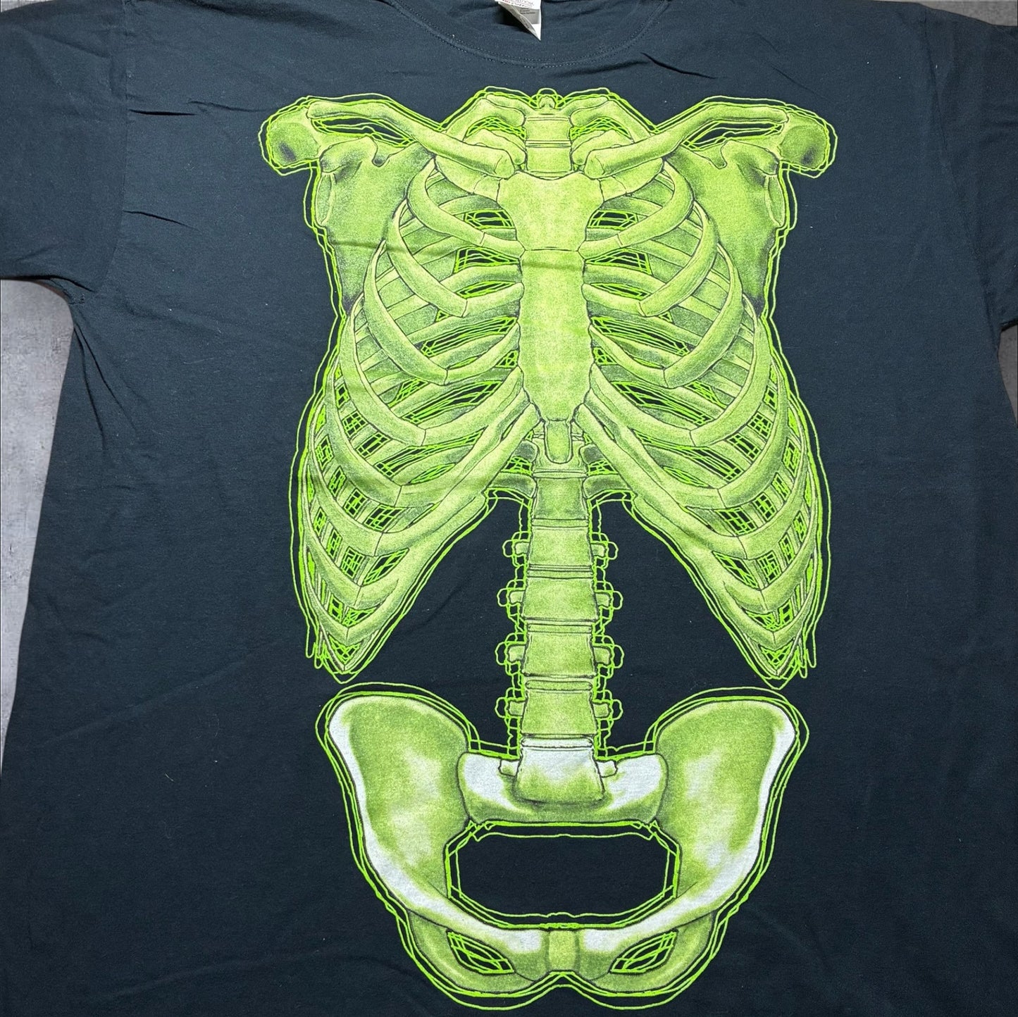 肋骨 スカル ボーン ネオンカラー フルーツオブザルーム ブラック XL a-u-2505-056