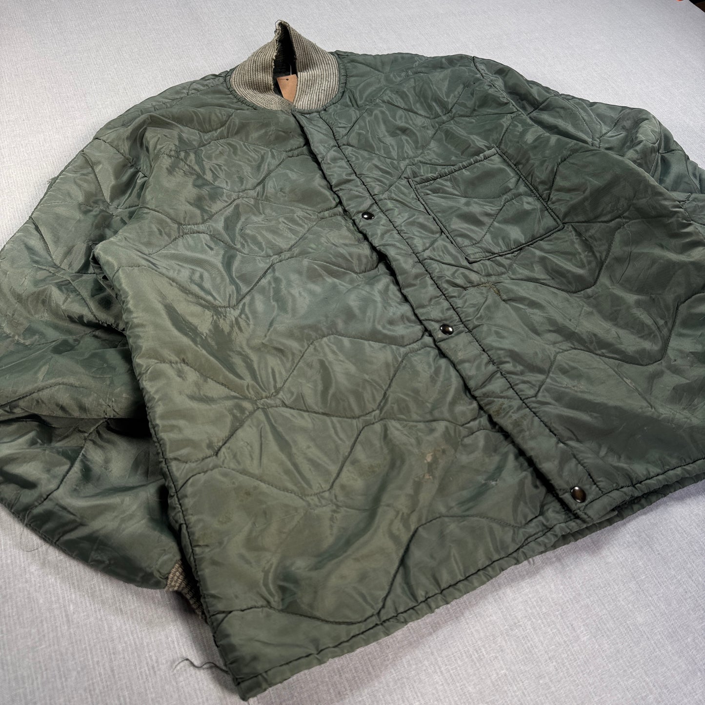 USAF CWU 9P キルティング ライナー ミリタリー ジャケット 米軍 ja-u-2505-027