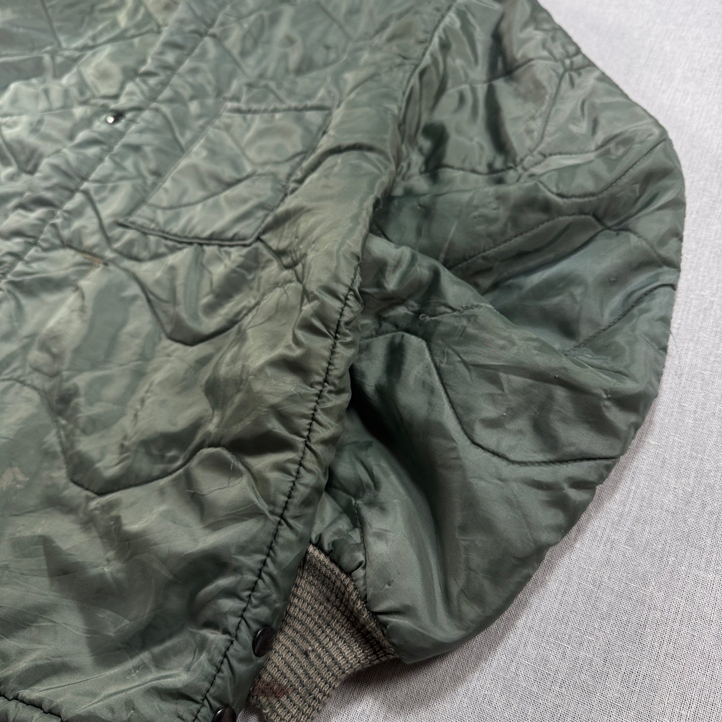 USAF CWU 9P キルティング ライナー ミリタリー ジャケット 米軍 ja-u-2505-027