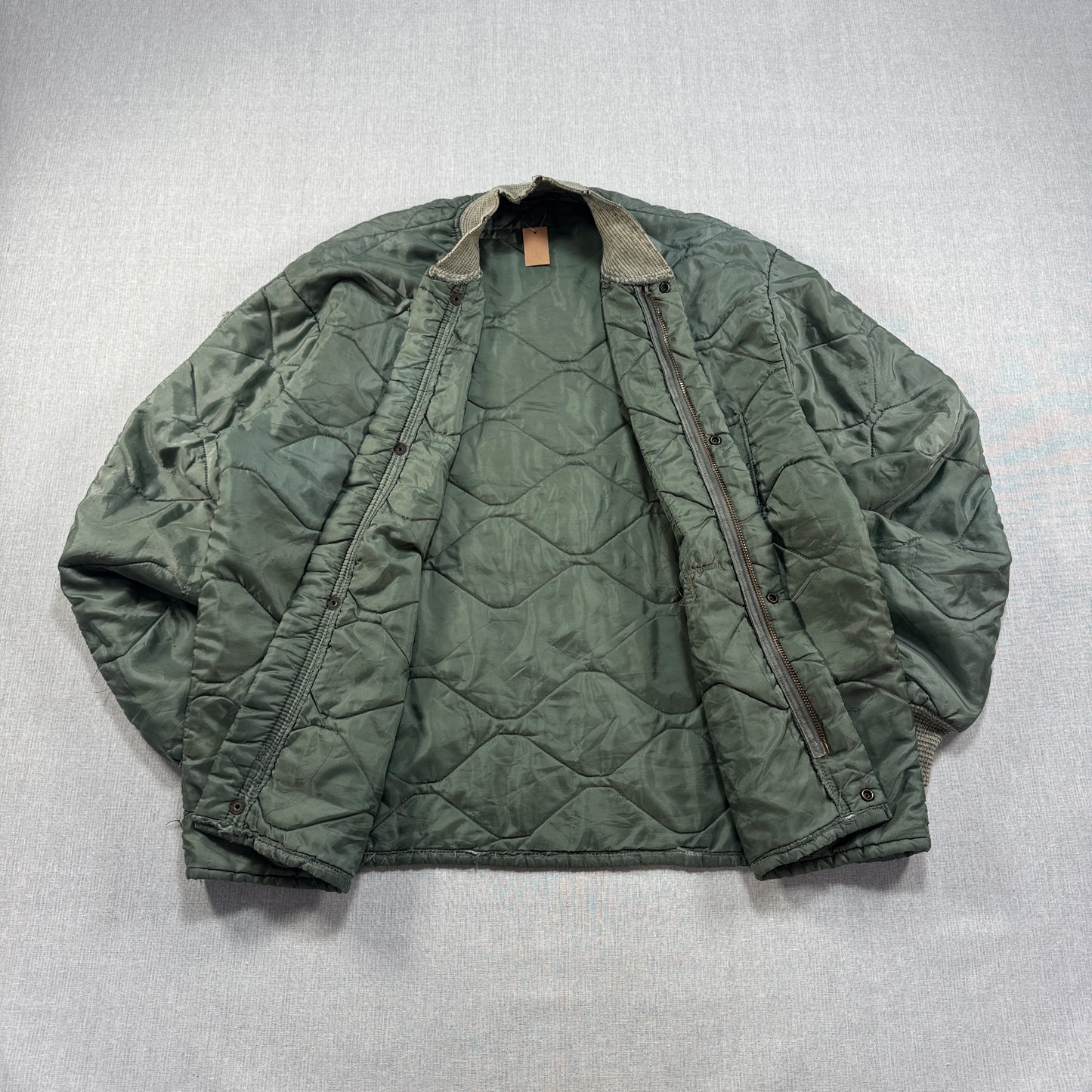 USAF CWU 9P キルティング ライナー ミリタリー ジャケット 米軍 ja-u-2505-027