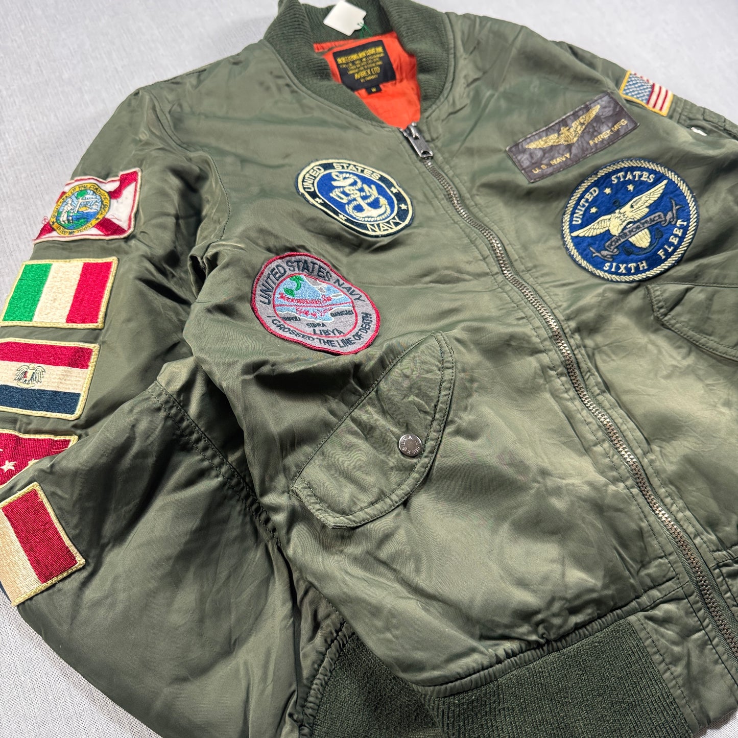 AVIREX MA-1 flight jacket 虎 ワッペン 刺繍　M ja-u-2505-053