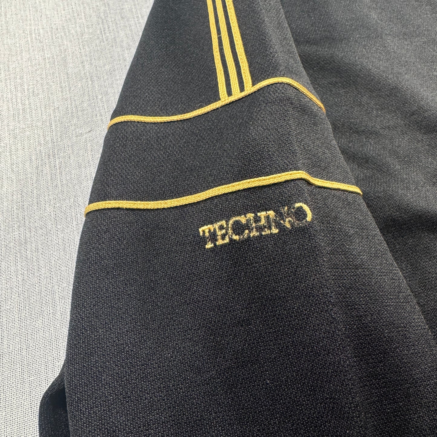 70s アディダス adidas トラックジャケット 黒 ゴールド  S ad-u-2505-062