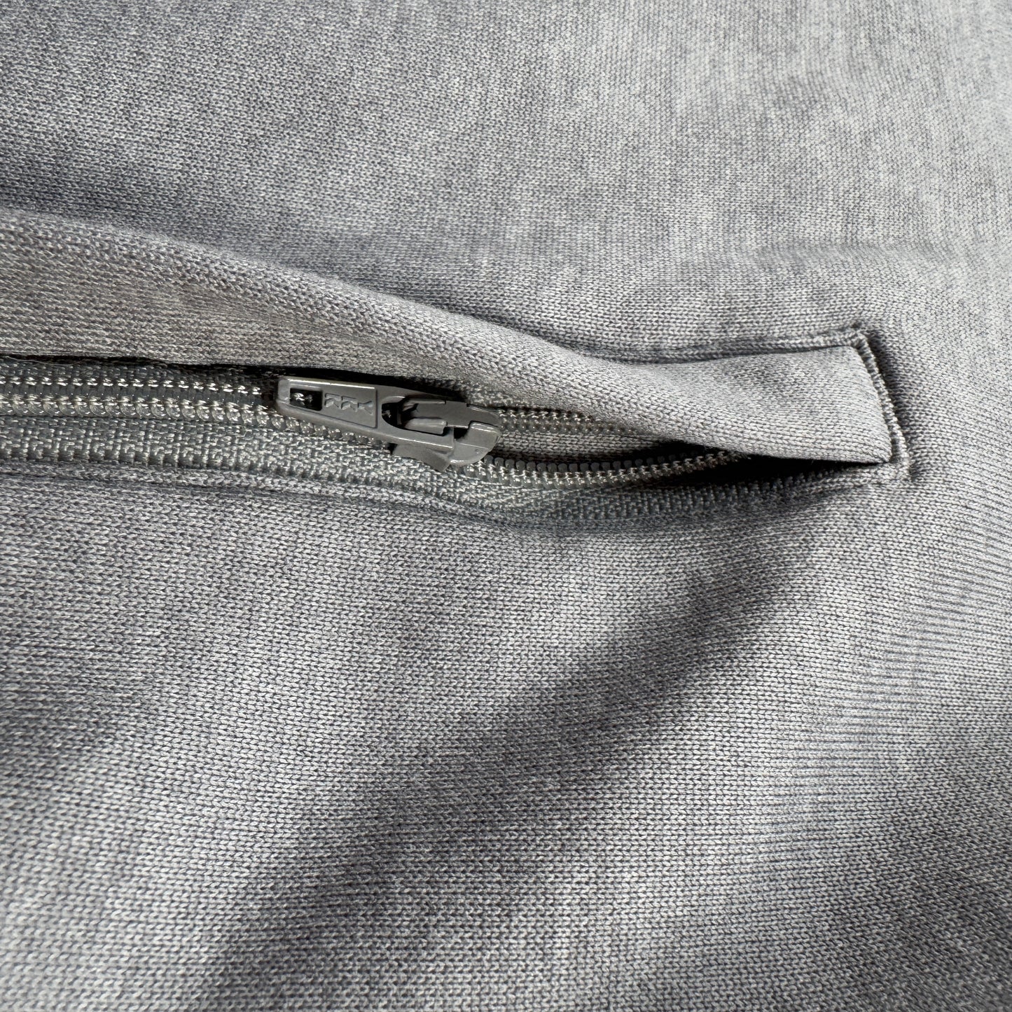 adidas アディダス FCバイエルン トラックジャケット グレー 赤 XL ad-u-2505-055