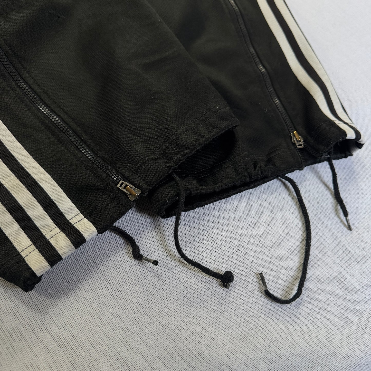 90s アディダス adidas トラックパンツ ブラック ポリエステル O ad-u-2505-054