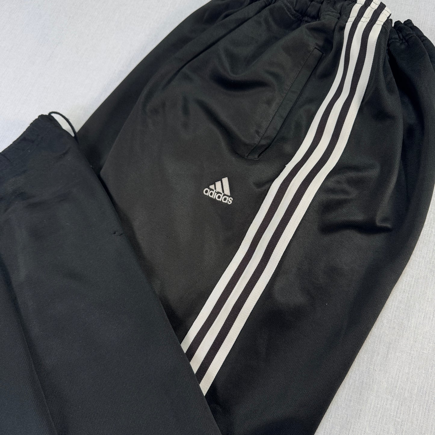 90s アディダス adidas トラックパンツ ブラック ポリエステル O ad-u-2505-054