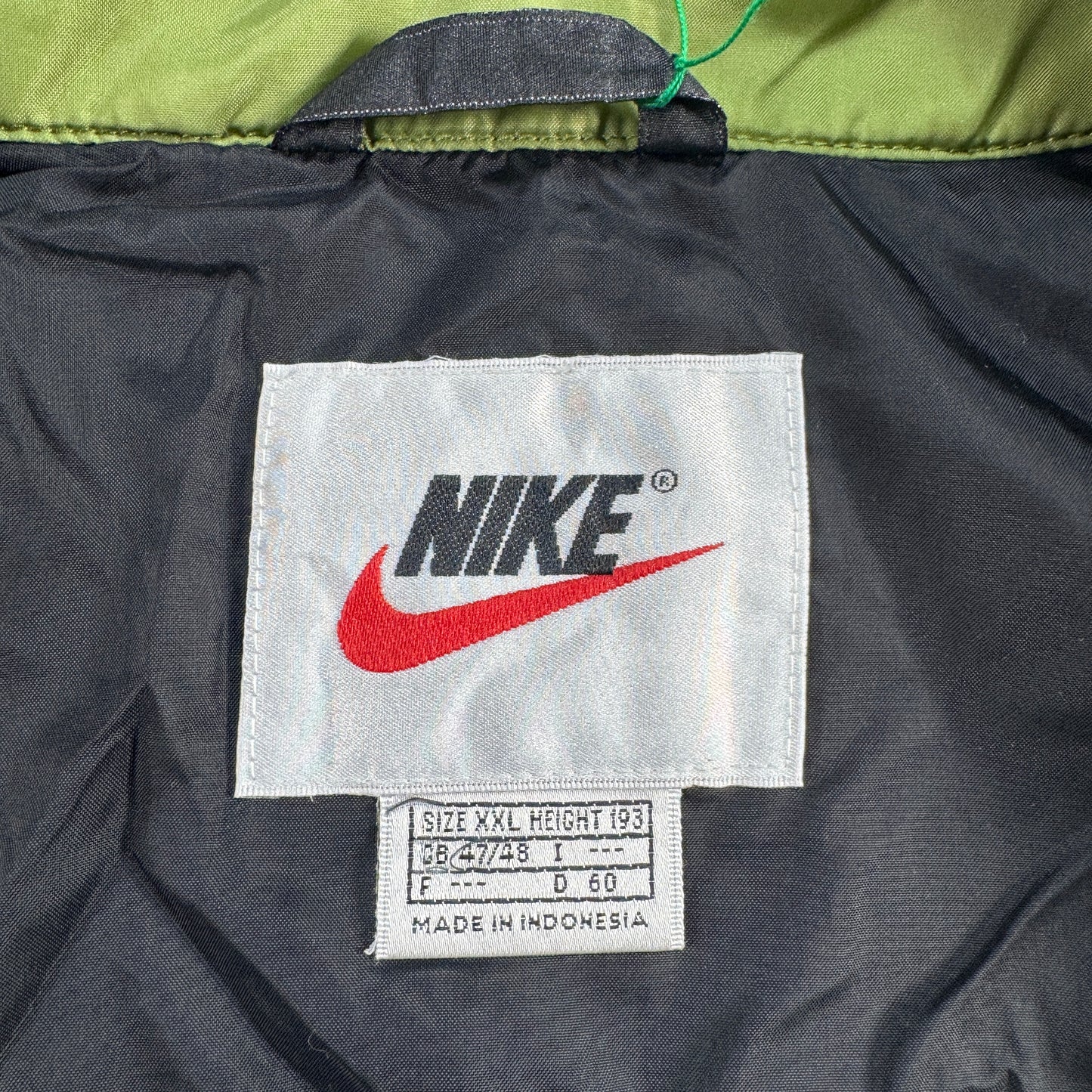 90s ナイキ NIKE ナイロンジャケット 銀タグ グリーン 大きめ ja-u-2505-048