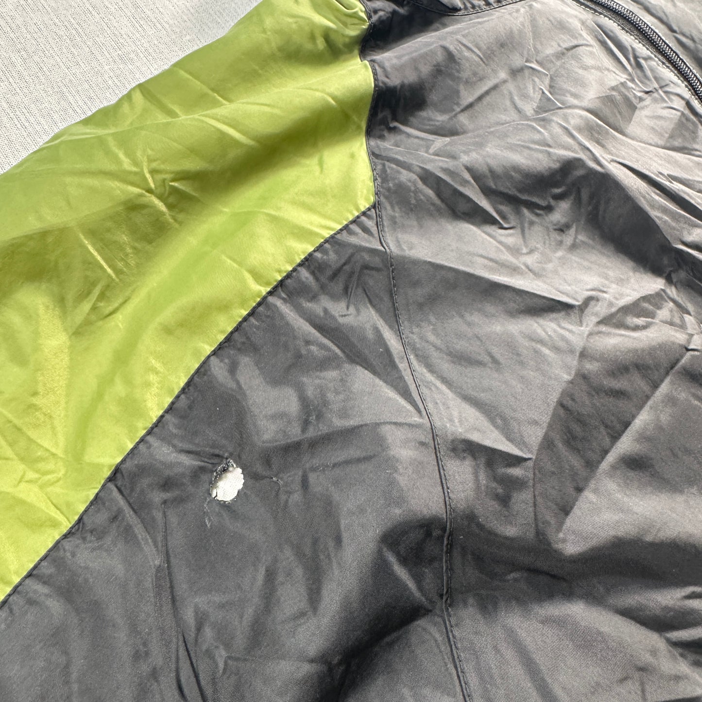 90s ナイキ NIKE ナイロンジャケット 銀タグ グリーン 大きめ ja-u-2505-048