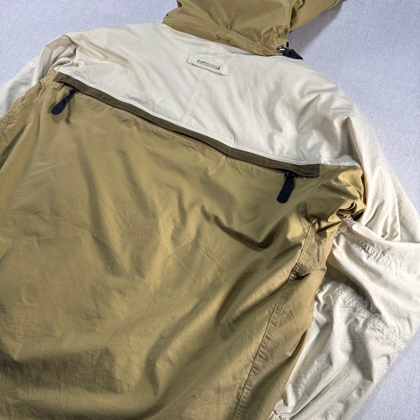 90s Nike ナイキ ACG テック ナイロンジャケット ベージュ L ja-2603-033