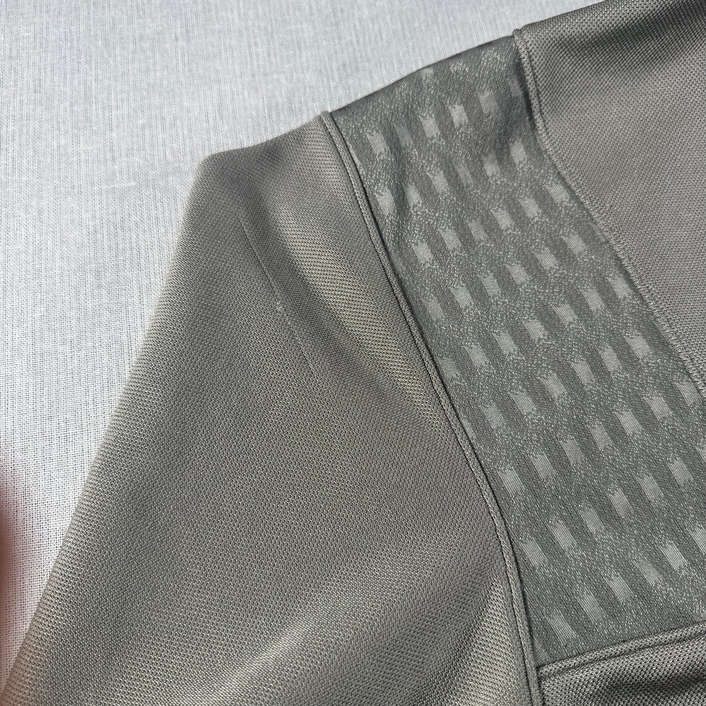 90s adidas トラックジャケット グレー デサント製 M ad-u-2505-027