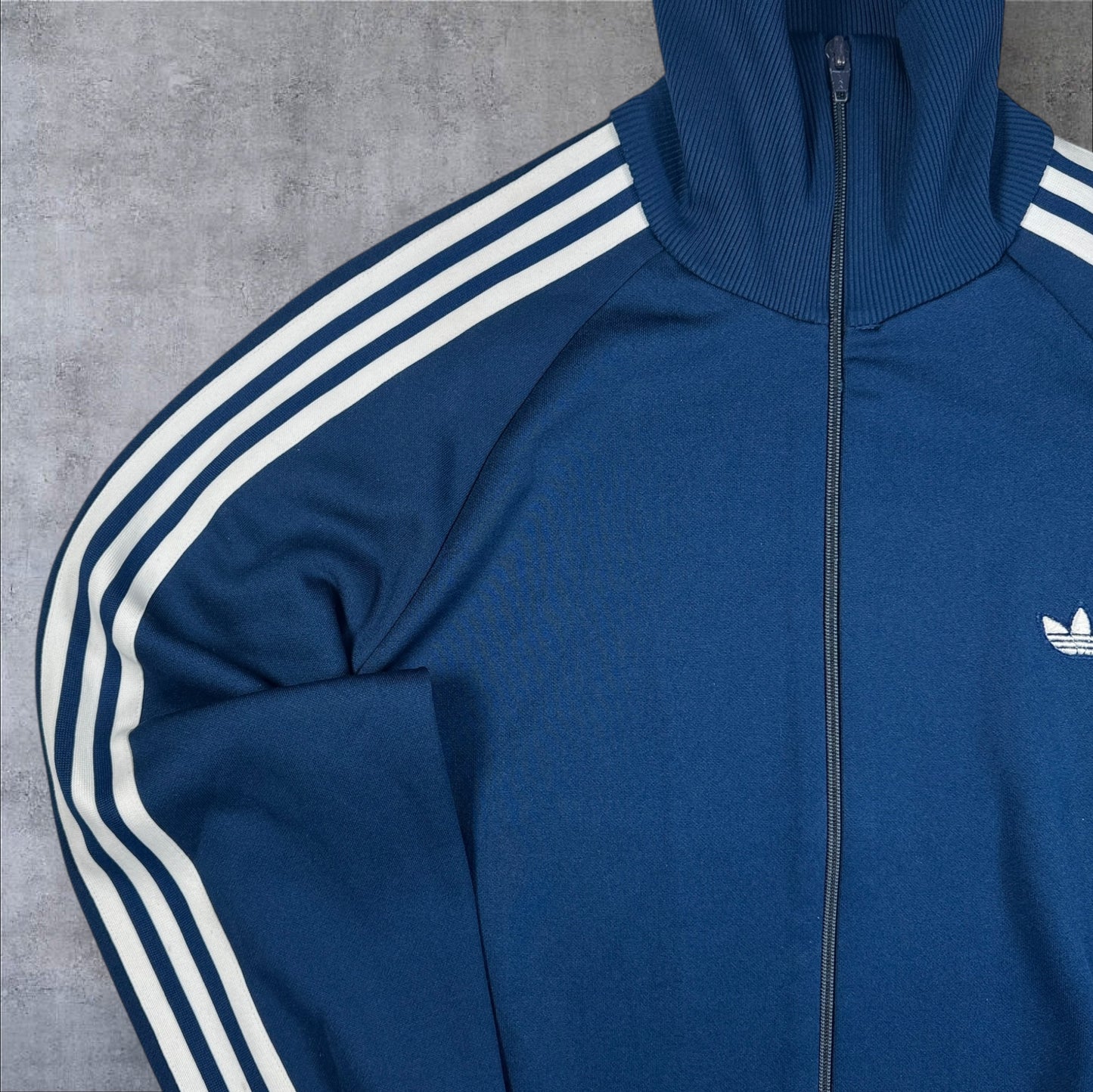 80s adidas トラックジャケット ネイビー デサント製 2号 ad-t-2505-010