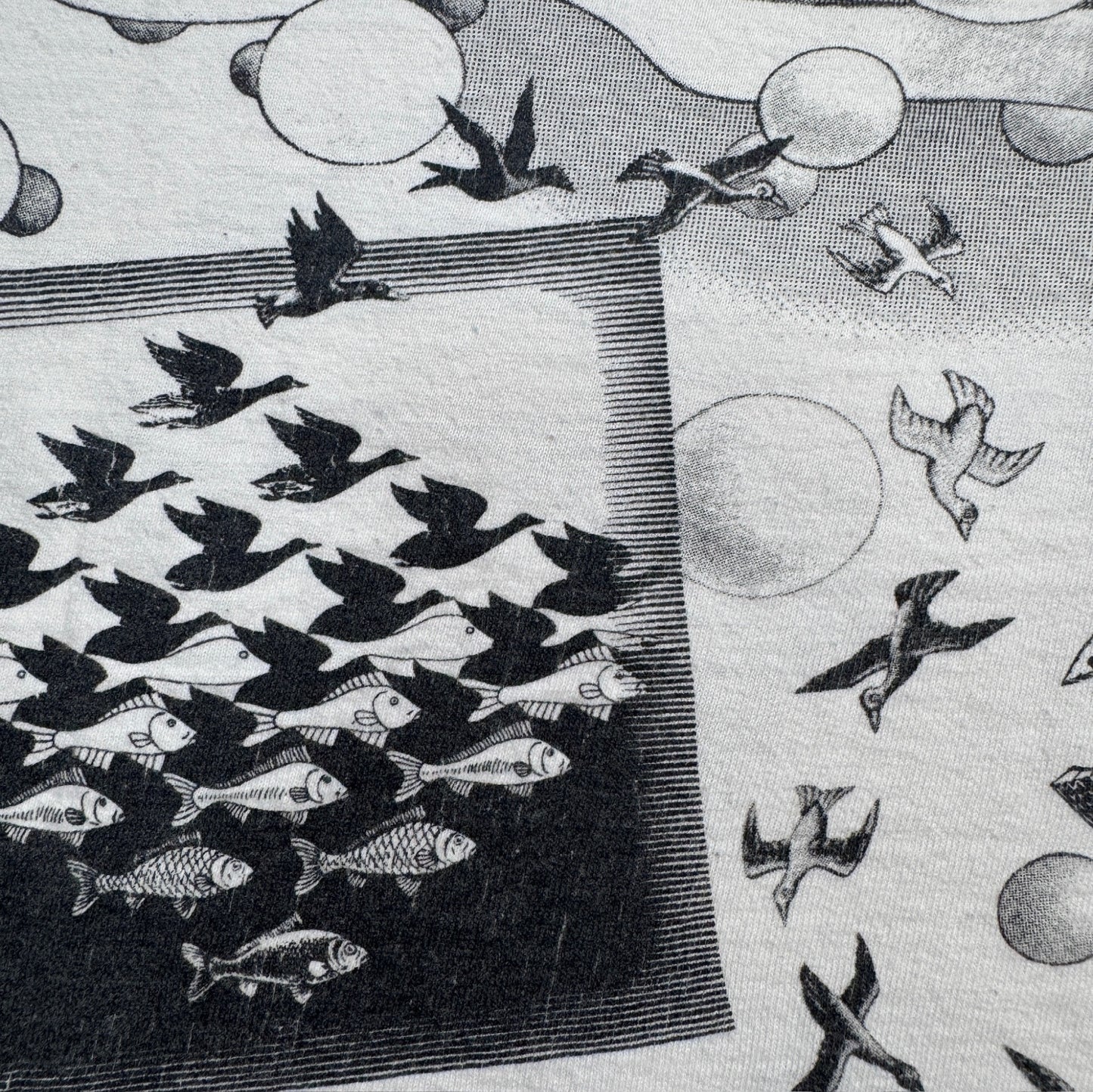 90s M.C. Escher エッシャー マルチプリント 両面 騙し絵 アートT AOP SOFTEE USA製 白 XL a-t-2505-022