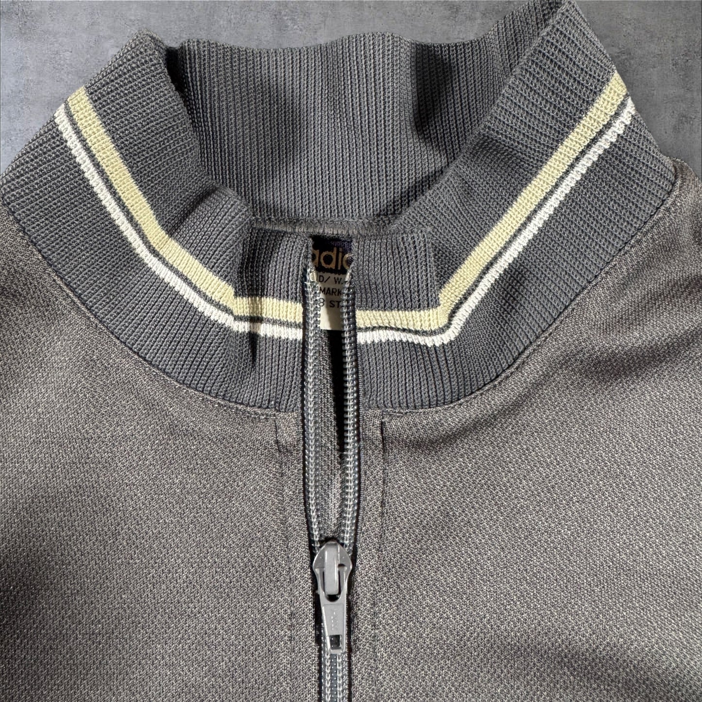 70s-80s adidas トラックジャケット グレー ad-t-2505-003