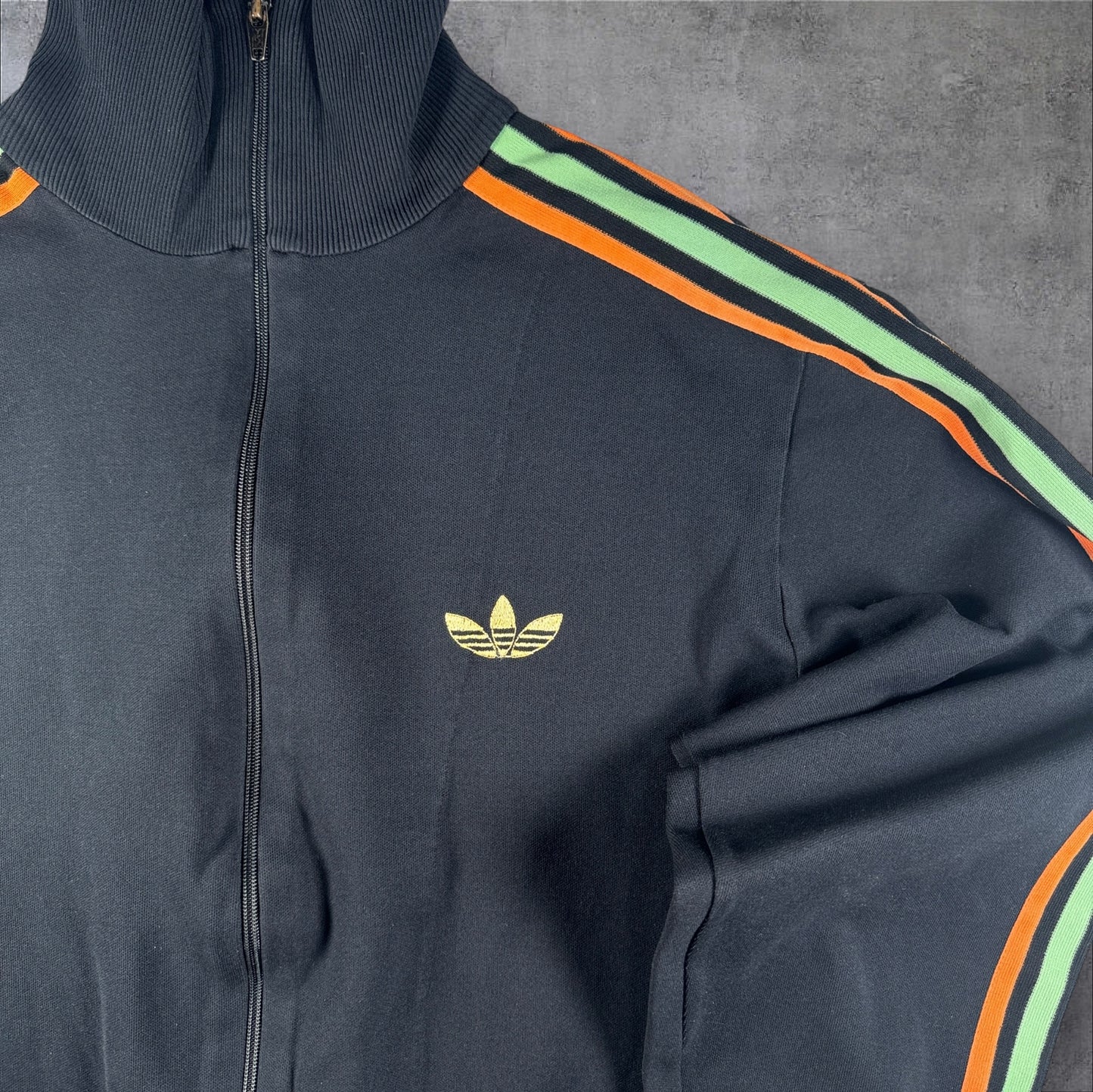 80s adidas トラックジャケット ブラック デサント製 西ドイツ製 5号 ad-t-2505-013