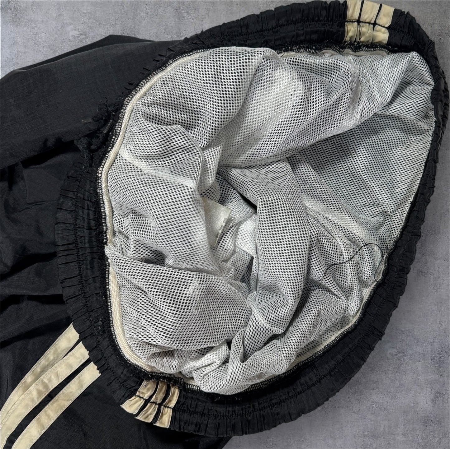 90s adidas ナイロン トラックパンツ ad-u-2505-005