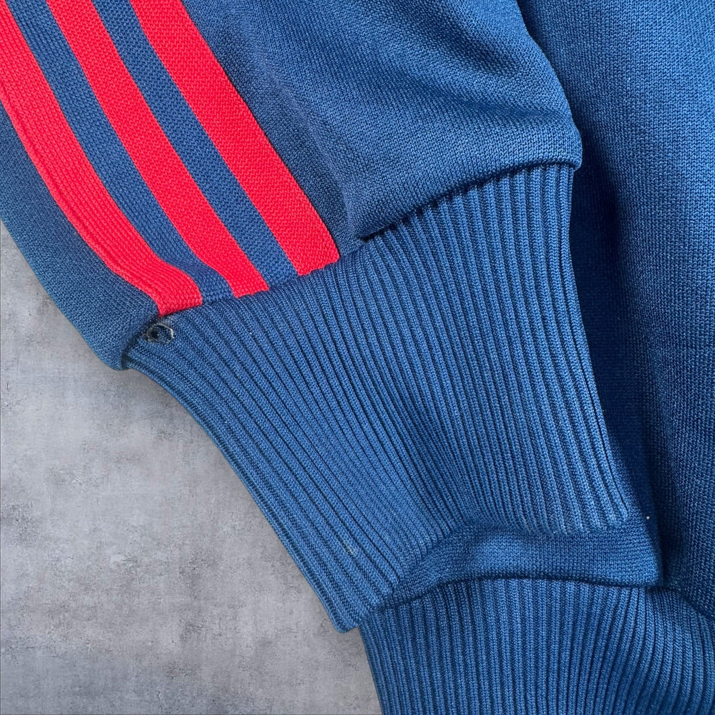 80s adidas トラックジャケット ネイビー 赤ライン デサント製 1号 ad-t-2505-011